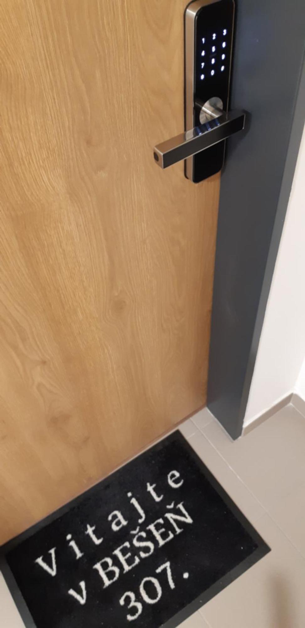 Apartman Besen 307 Bešeňová المظهر الخارجي الصورة
